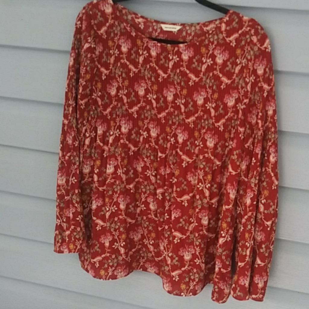 Max Studio Size Medium